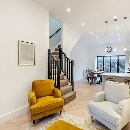 Henry House - Uk39786